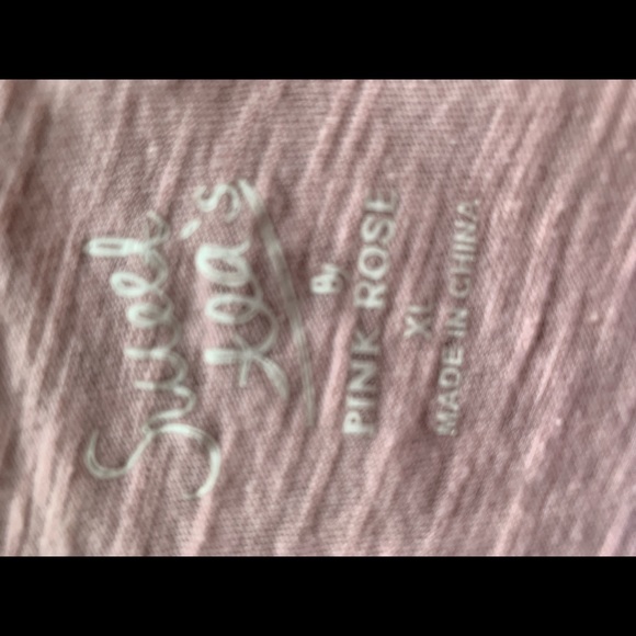 Ladies pink top - Picture 3 of 3